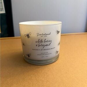 Scented Candle with Bee Design